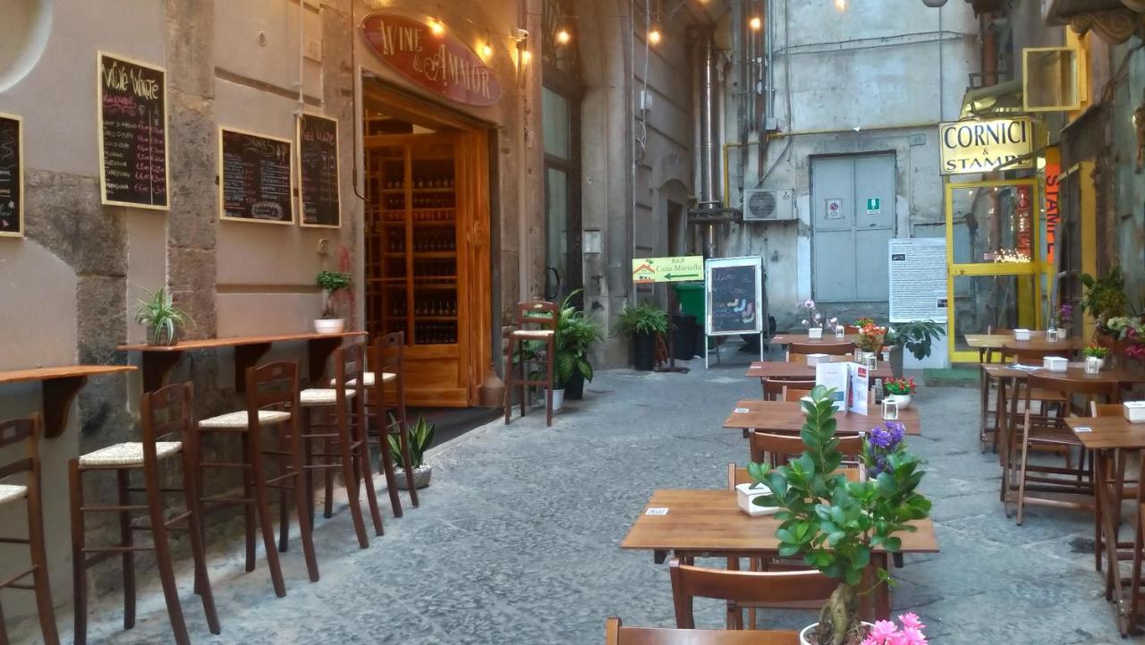 Bed And Breakfast Casa Mariella Napoli Bagian luar foto